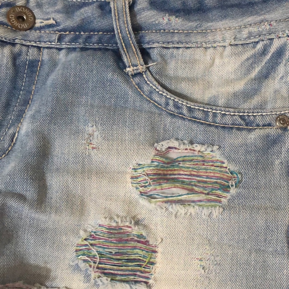 Shorts - Picture 4 of 5